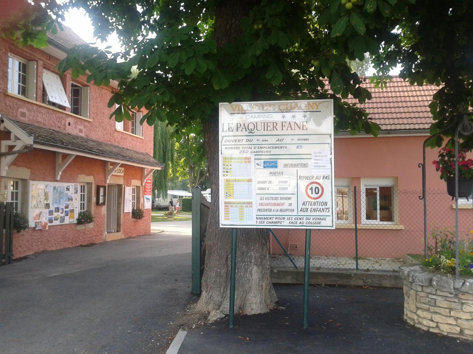 Camping Du Paquier Fane Chagny (Saone-et-Loire) Exterior foto
